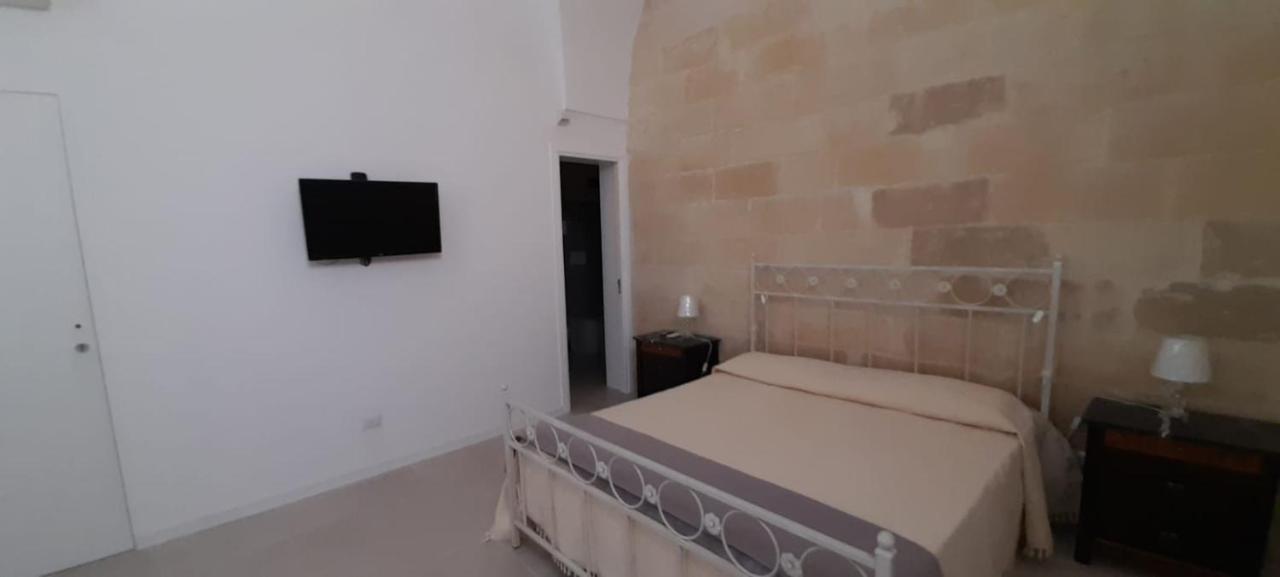 Casa Vacanze Laura S/C Lecce Exterior foto
